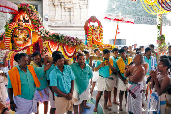 pallaki-utsavam-Srinivasa Mangapuram