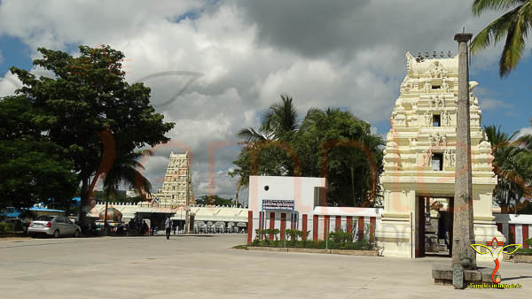 VaradaRajaSwamy-Temple-Kanipakam