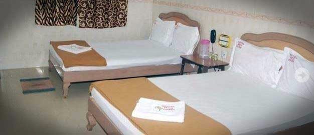 hotel-prakash-park-Bed-room