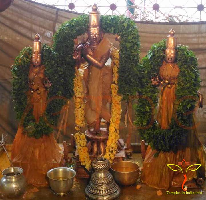 Sri Venugopala Swamy with consorts