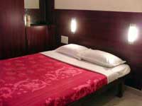 hotel-jayasyam-inn Bed room