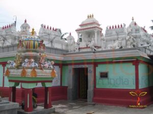 Swayam-Bhvaneshwara-Swamy-Temple-View