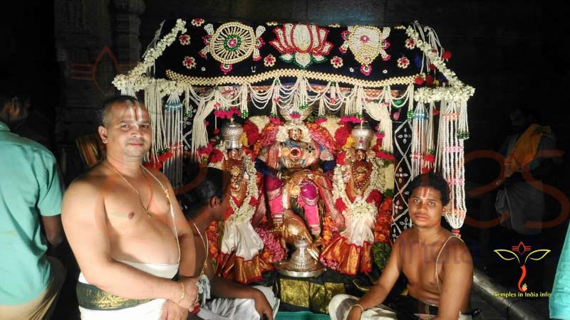 Muthyapu Pandiri Vahanam