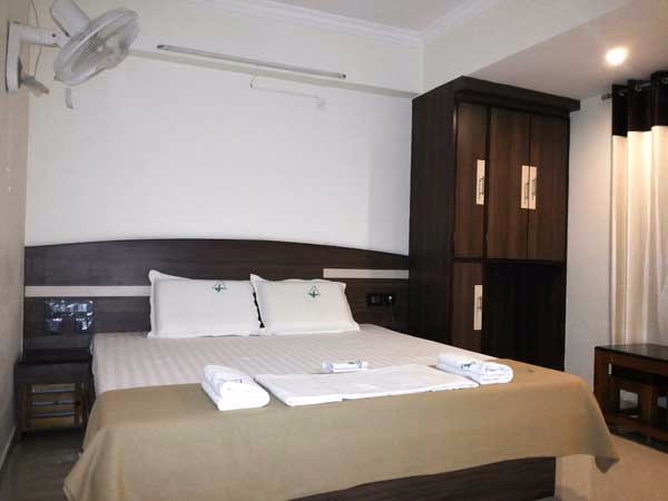 hotel-sks-room